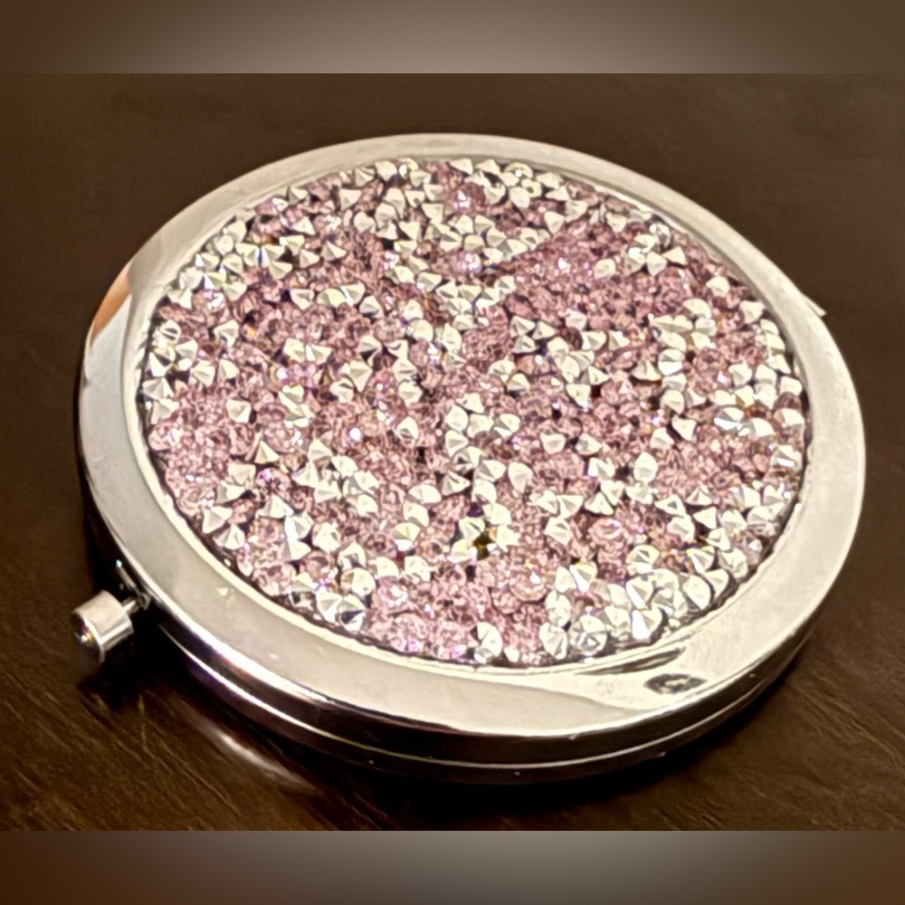 Inspirational Mirrored Cosmetic Compact | Crystal Rhinestone Cover - Picture 4 of 4